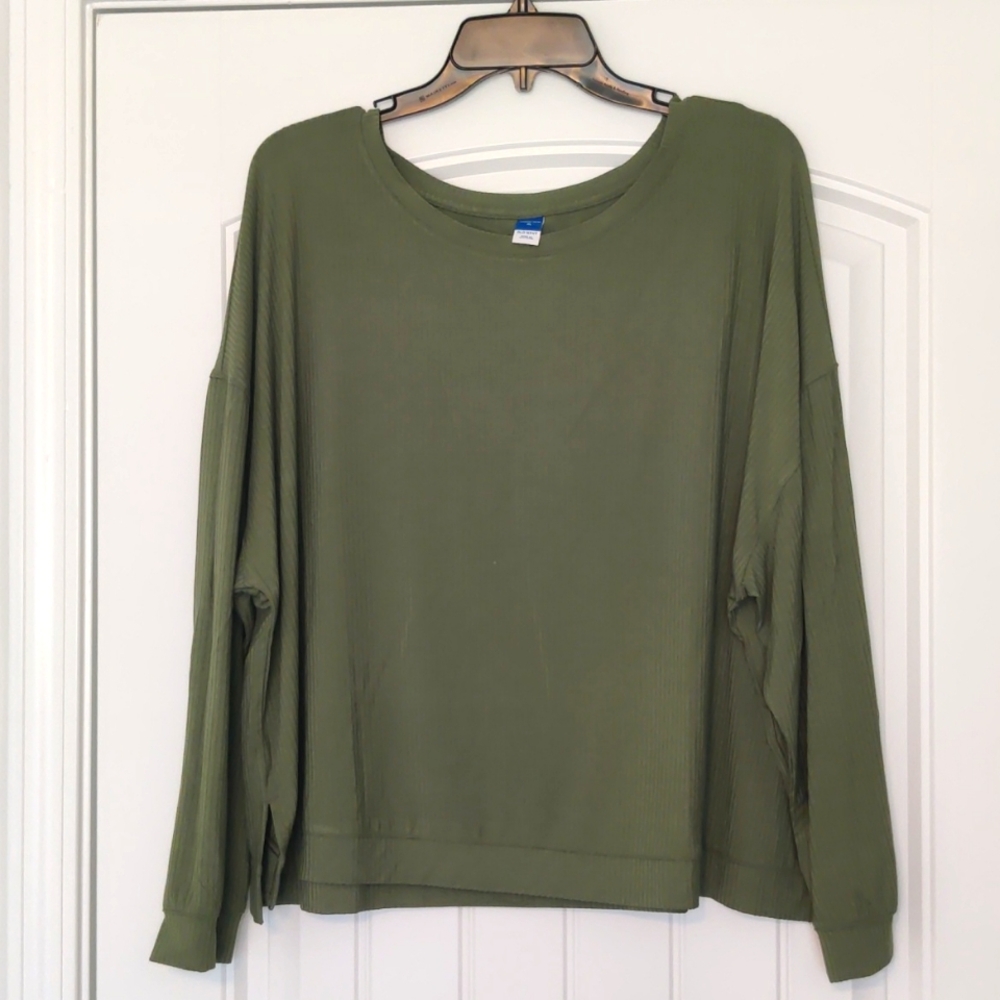 Old Navy Rib-Knit Top - Picture 2 of 7
